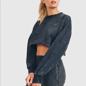 Mono B Washed Black Cropped Sweatshirt